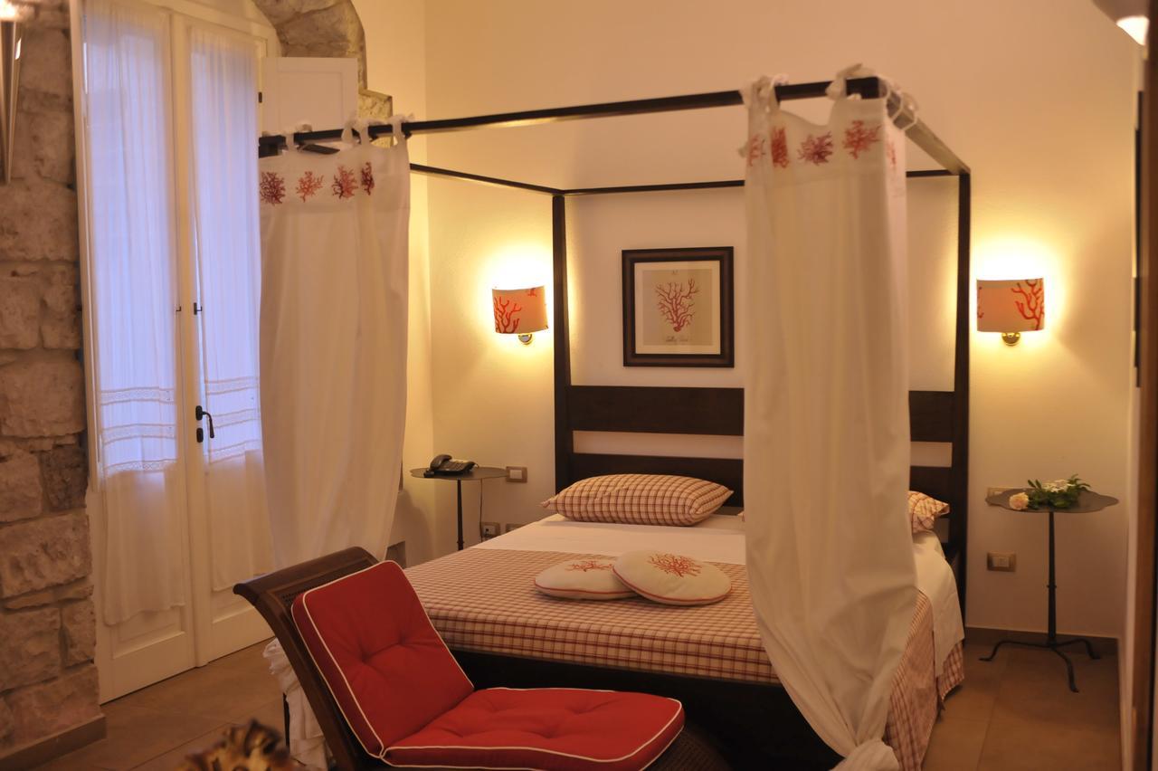 Hotel Villa Pimpina Carloforte  Exteriör bild