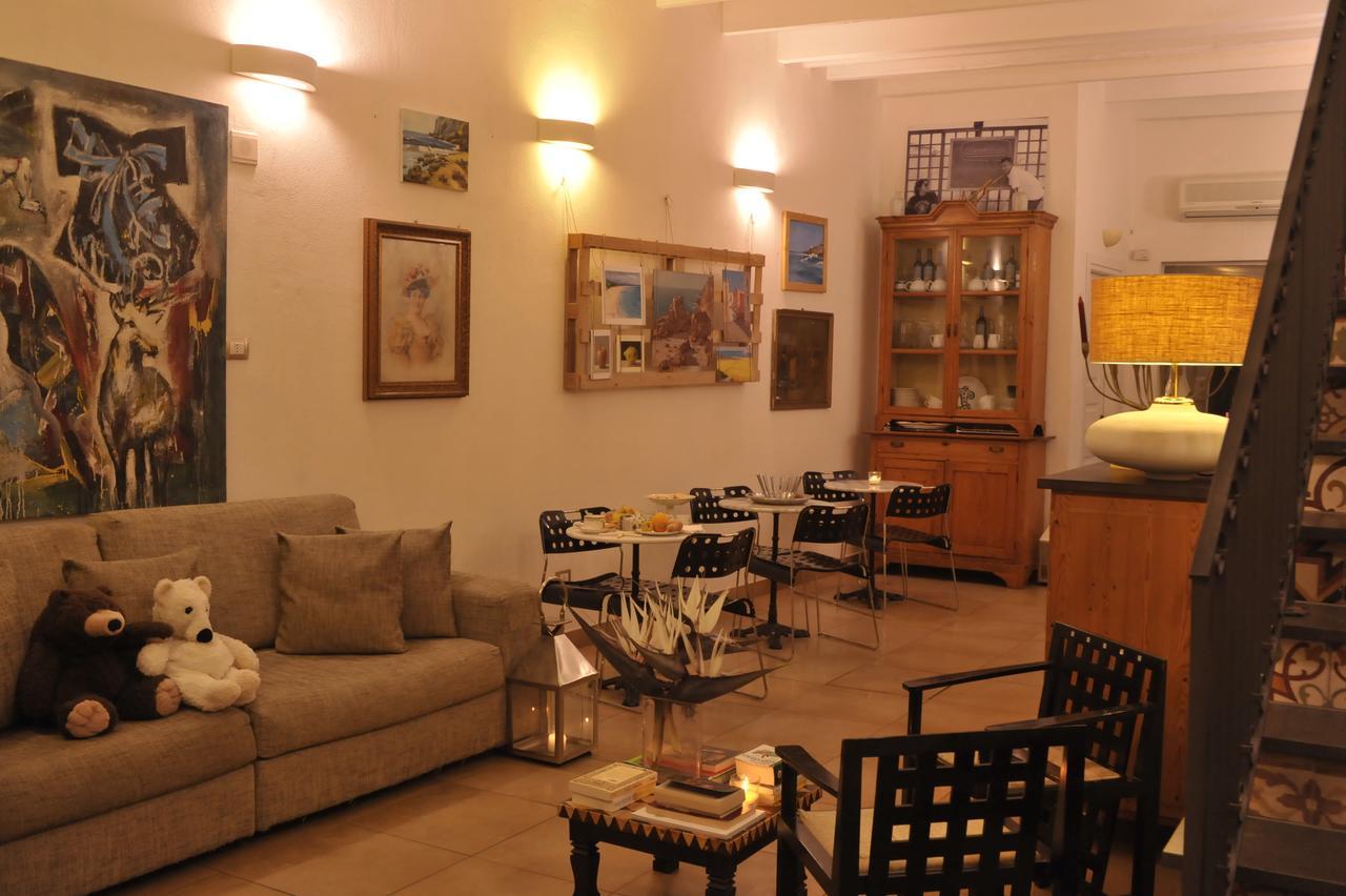 Hotel Villa Pimpina Carloforte  Exteriör bild