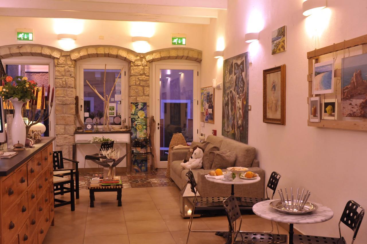 Hotel Villa Pimpina Carloforte  Exteriör bild